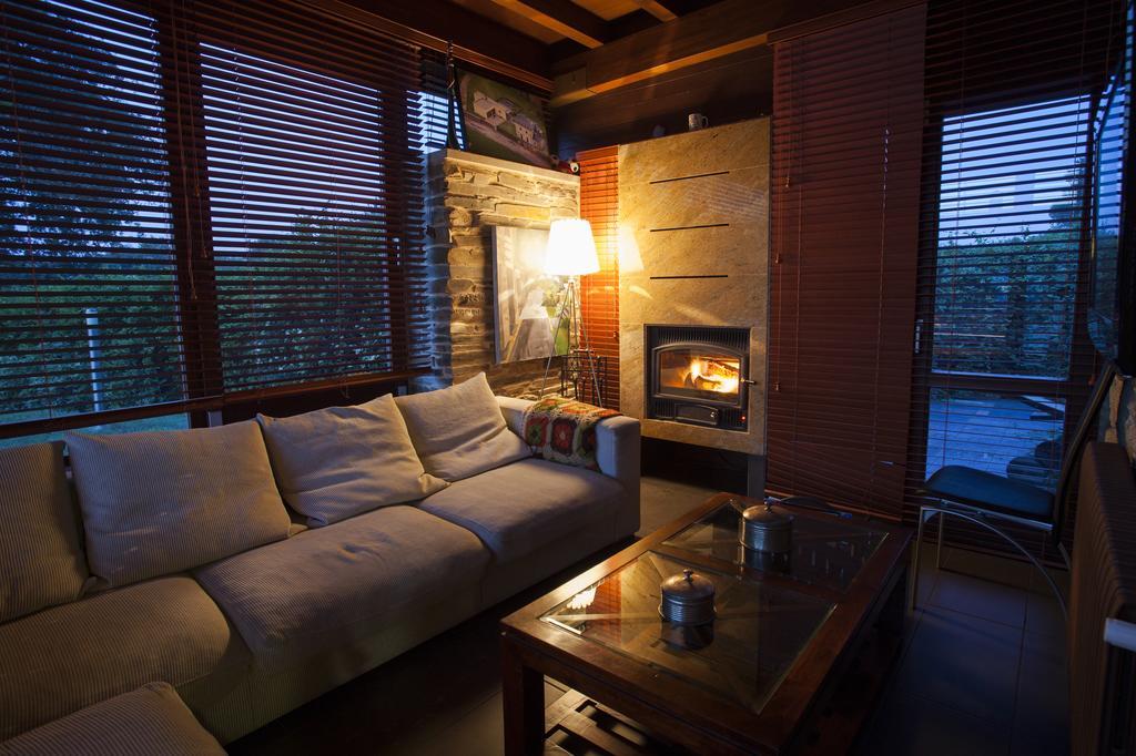 Casa Do Bosque Guest House Sarria Bagian luar foto